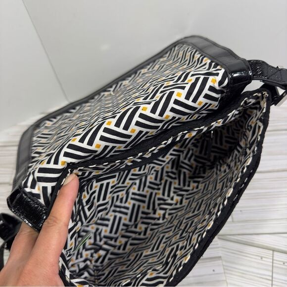 VERA BRADLEY QUILTED PATENT TRIM SATCHEL CROSSBODY PURSE BAG - Picture 7 of 12